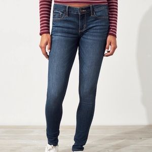 Hollister low rise super skinny jeans size 3